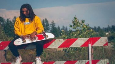 how to keep dreads healthy and growing?