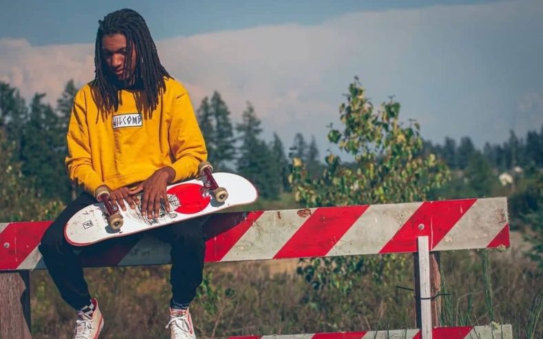 how to keep dreads healthy and growing?