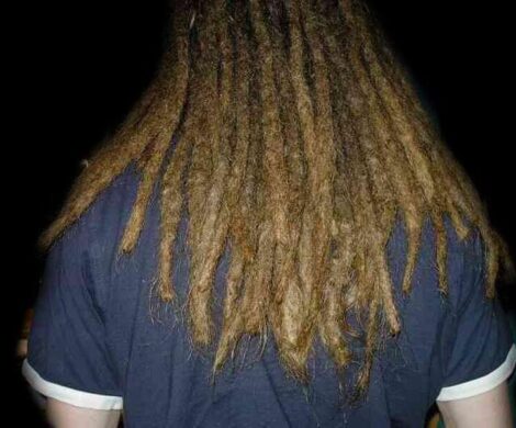 the backcombing method is used to make tight and uniform dreadlocks.