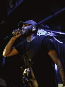 snoop dogg parle de ses dreadlocks monumental — il envisage peut-être de les couper - htwdreads - how to grow healthy dreadlocks joyner lucas htwdreads - stars avec des dreadlocks