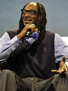 snoop dogg parle de ses dreadlocks monumental — il envisage peut-être de les couper - htwdreads - how to grow healthy dreadlocks dreadlocks snoop dogg htwdreads - stars avec des dreadlocks