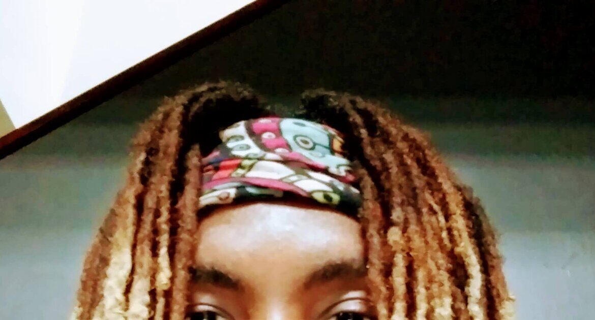professional with natural locs at work — pennsylvania crown act protections